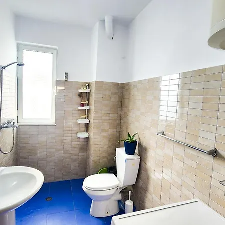 Julio Center * Tirana